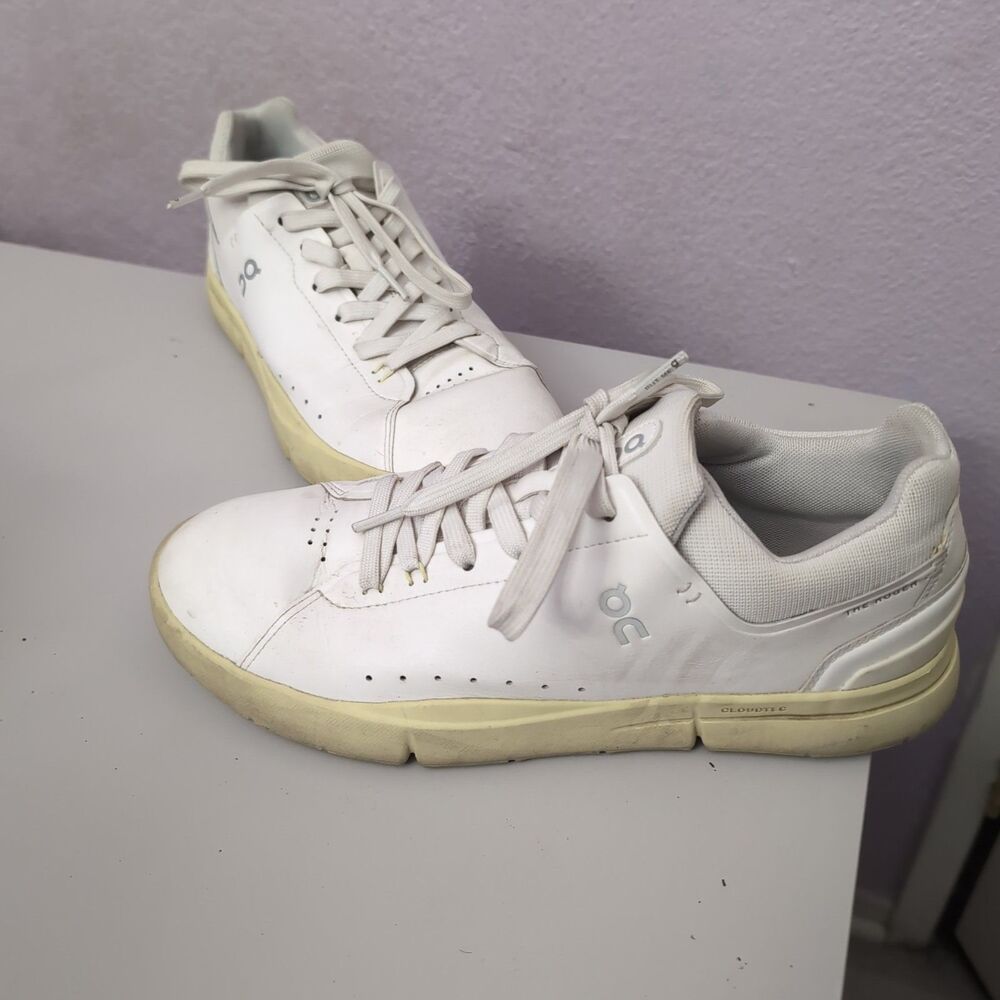 On The Roger Advantage Shoes Women's 10 White Leather Tennis Sneakers On Cloud